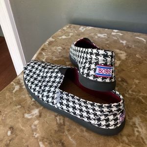 NEW Bob’s by Skechers slip on shoes!